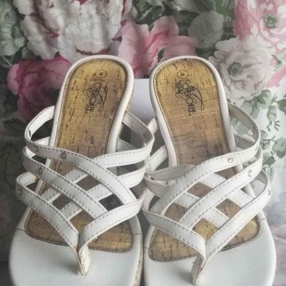 White Slip On Sandals Pumps - Picture 2 of 2